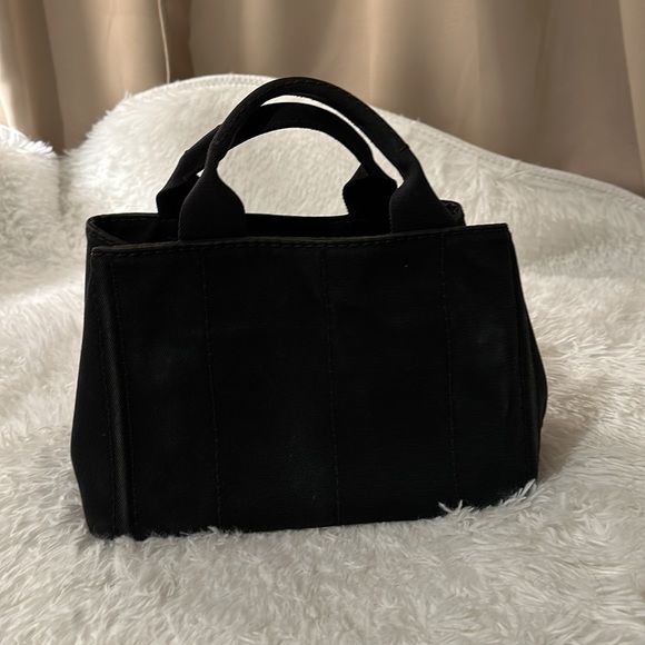 Authentic Prada small tote - Picture 2 of 11